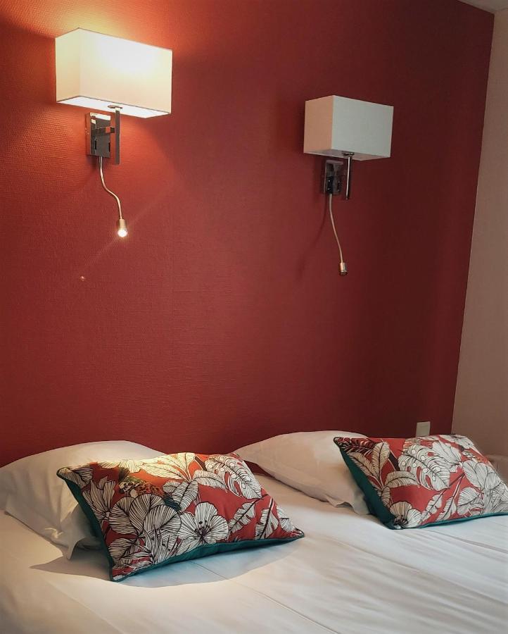 Logis Hotel Restaurant Le Relais De L'Abbaye Saint-Evroult-Notre-Dame-du-Bois المظهر الخارجي الصورة